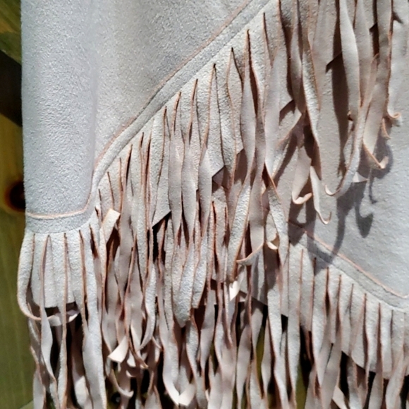 WESTERN COUNTRY COWGIRL CREAM CASHEW MILK MINI SKIRT WITH FRINGES SIZE XS NWT - Picture 3 of 7